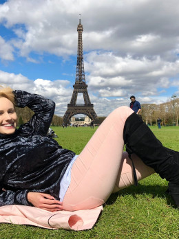 Victoria - Escort Roseline | Girl in Paris